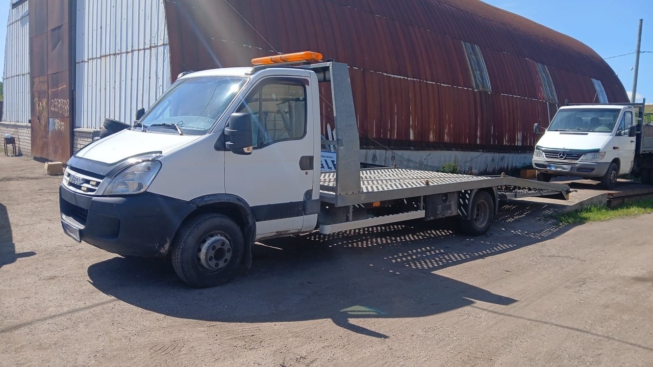 Iveco Daily balta platforma
